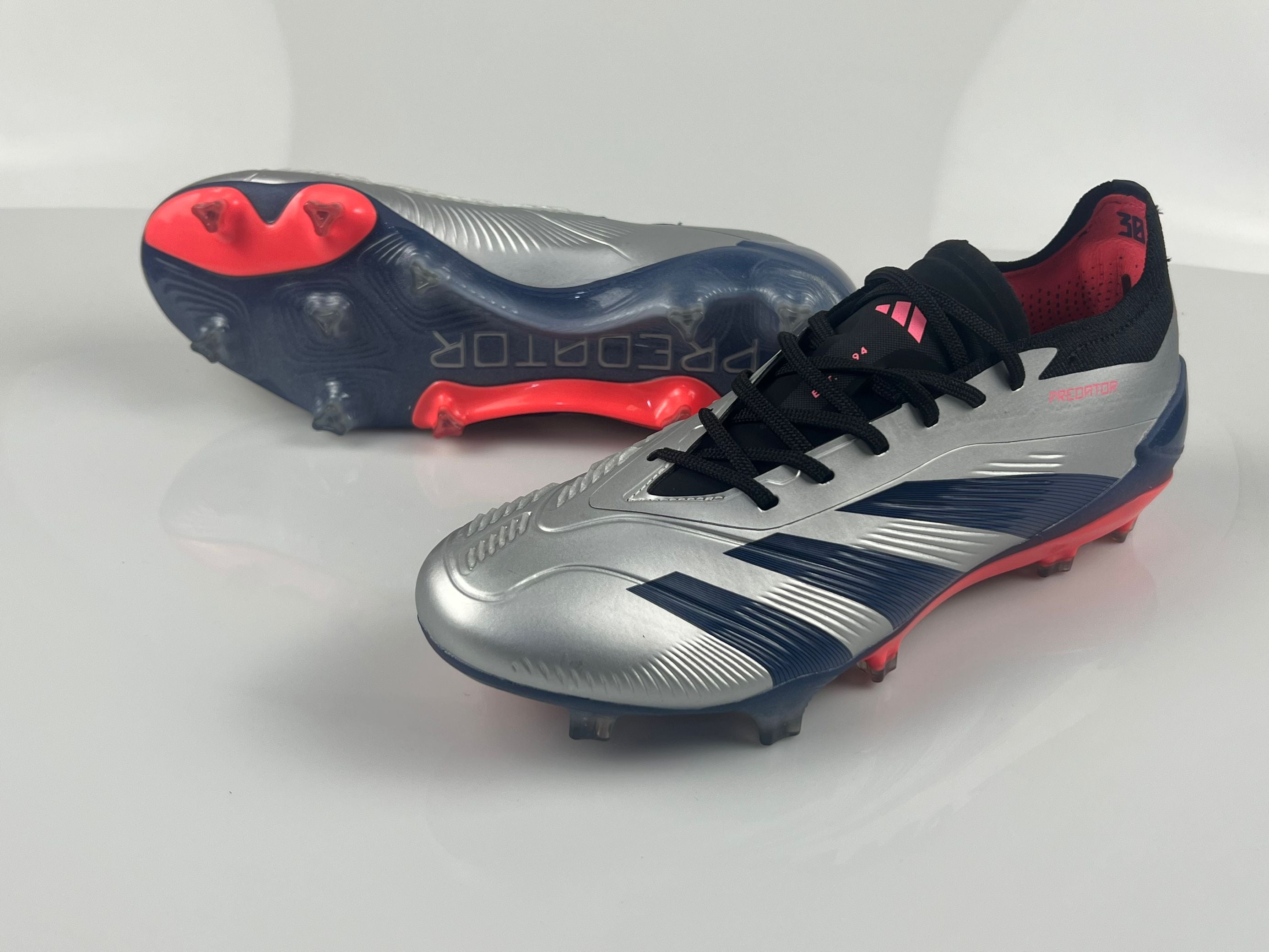 [DEMO] PREDATOR ACCURACY+ FG BOOTS
